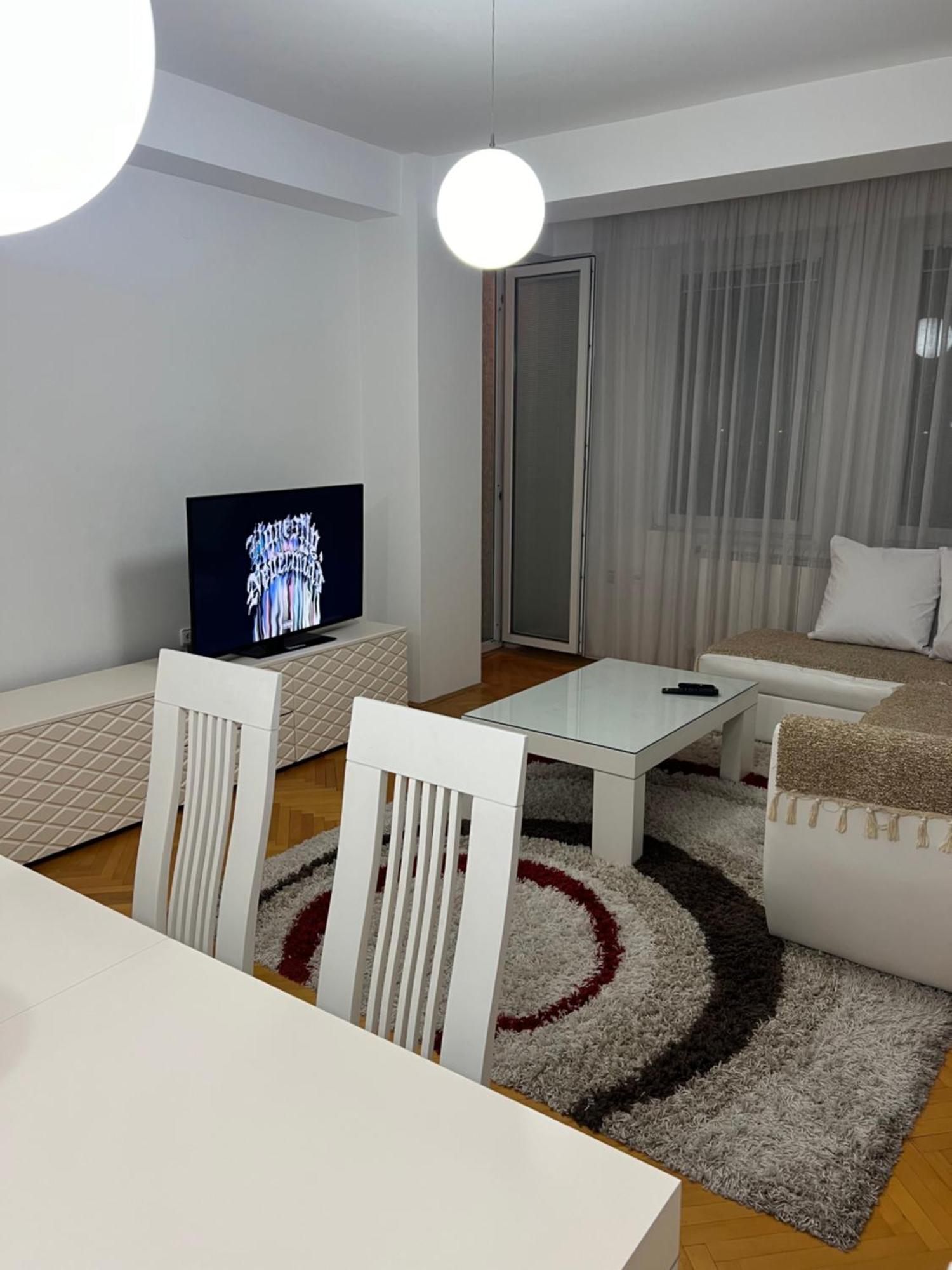 Karas Apartments Скопье Экстерьер фото