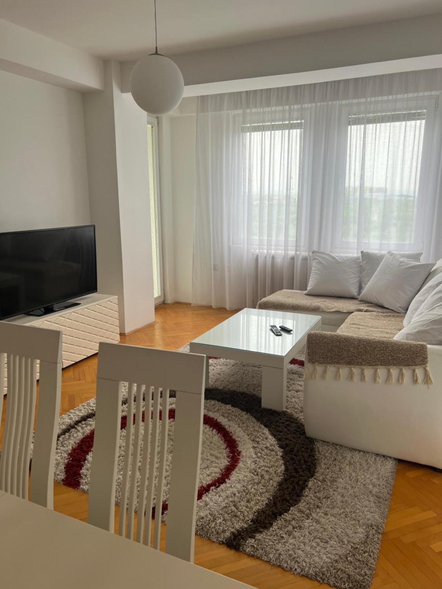 Karas Apartments Скопье Экстерьер фото