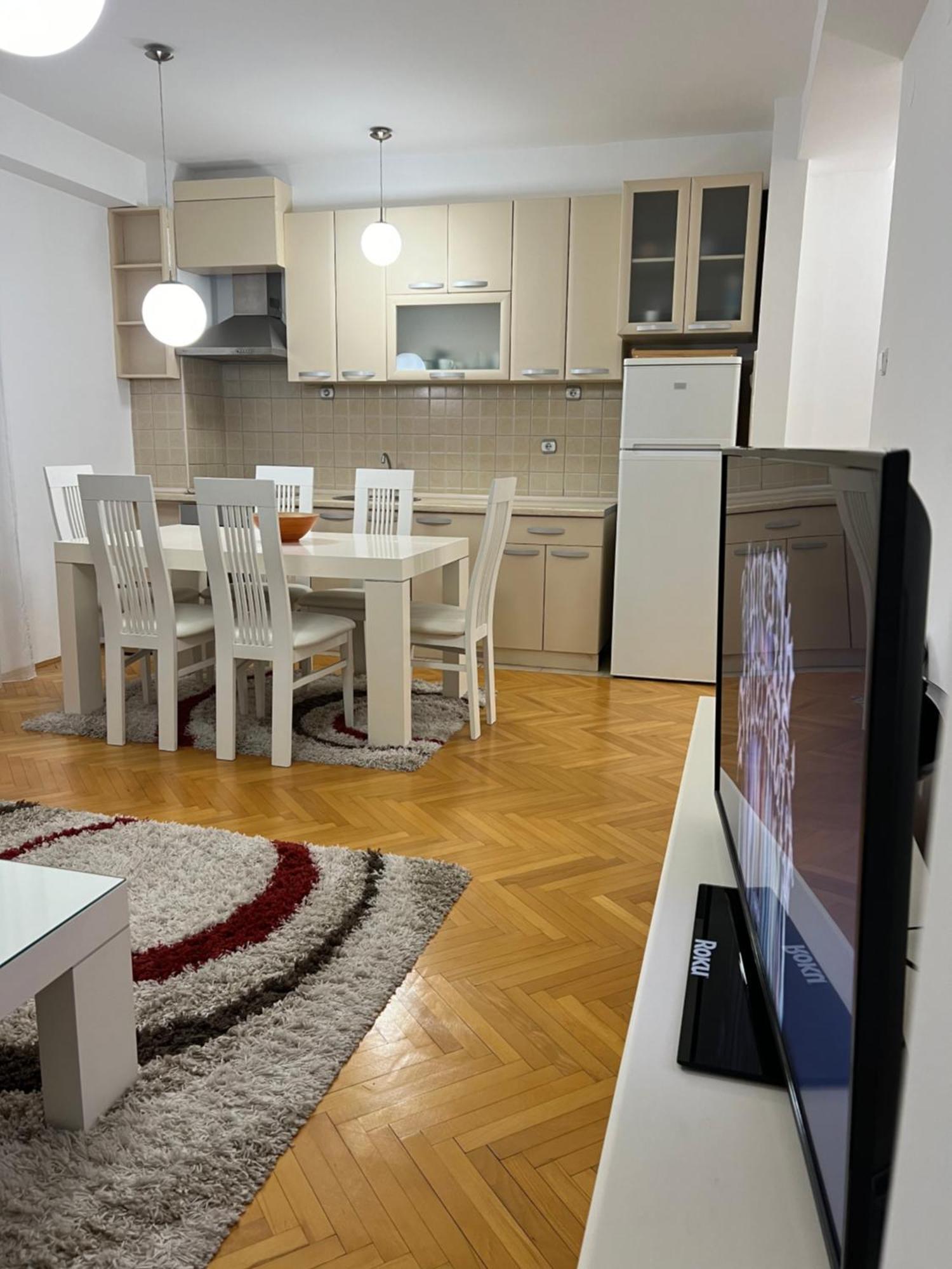 Karas Apartments Скопье Экстерьер фото